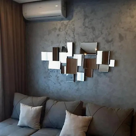 Ti&ja - Balkan Square Apartment